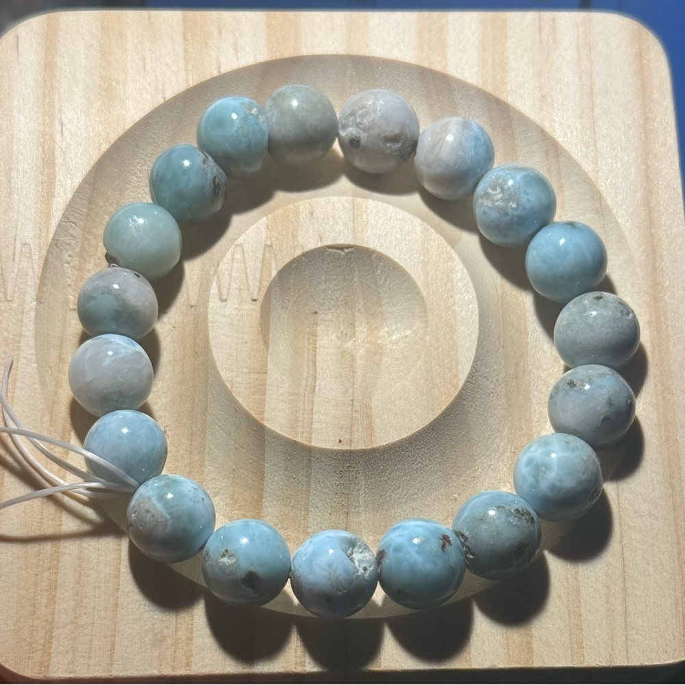 Island Larimar Beaded Bracelet - Picture 2 of 6